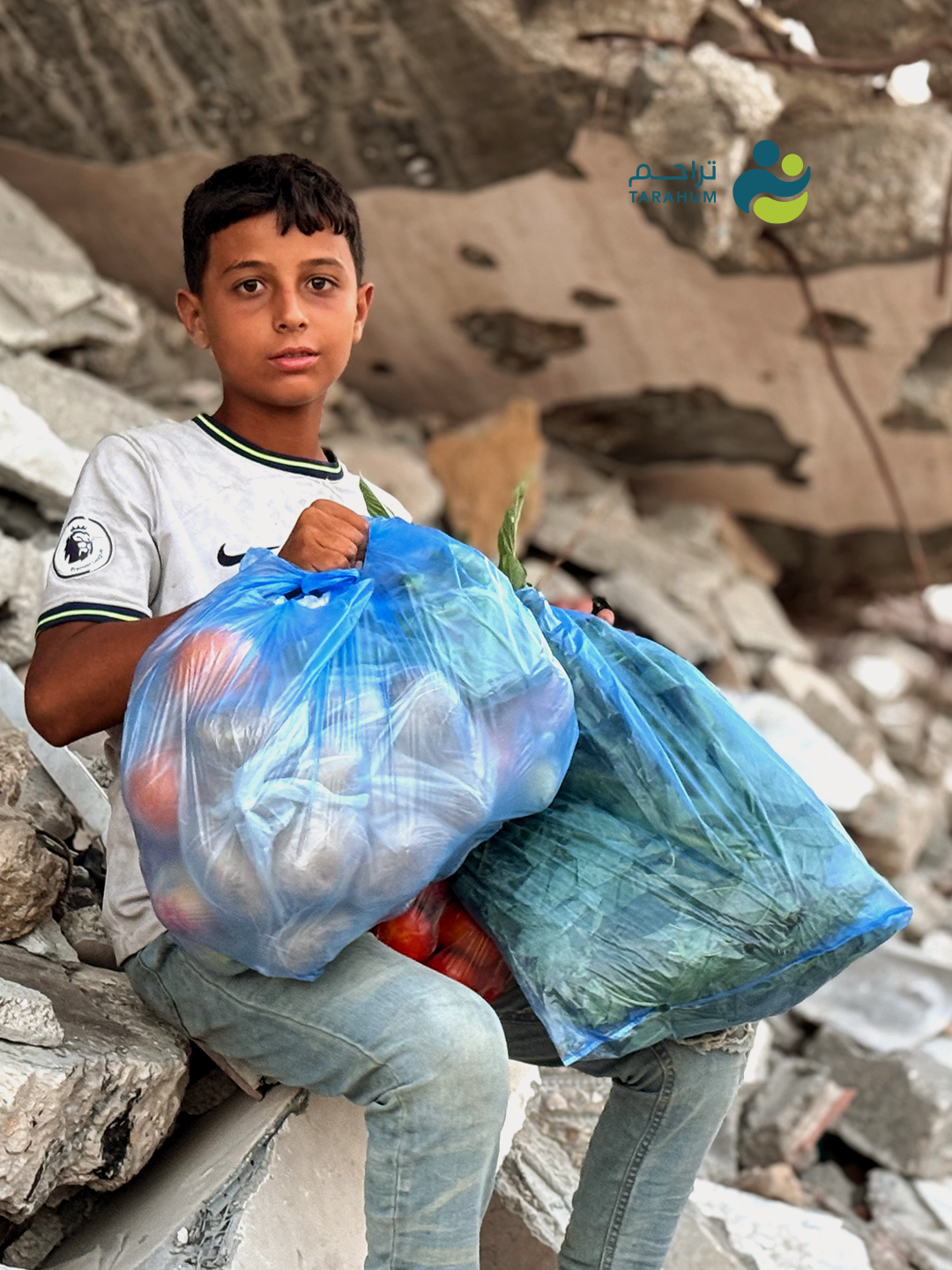 Tarahum Distributes Vegetable Baskets to 500 Families in Gaza